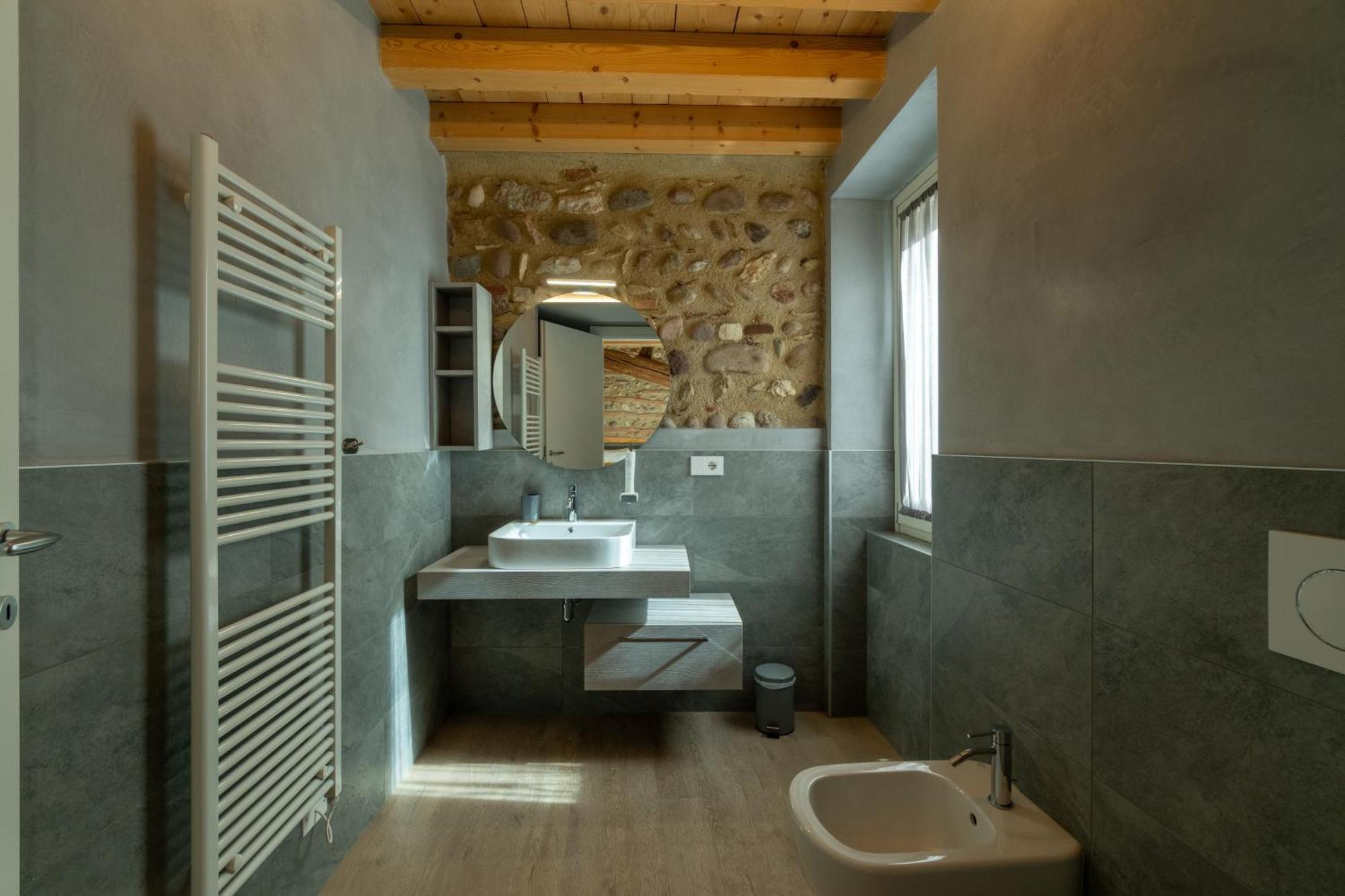 Отель La Casa In Paese Пескьера-дель-Гарда Экстерьер фото